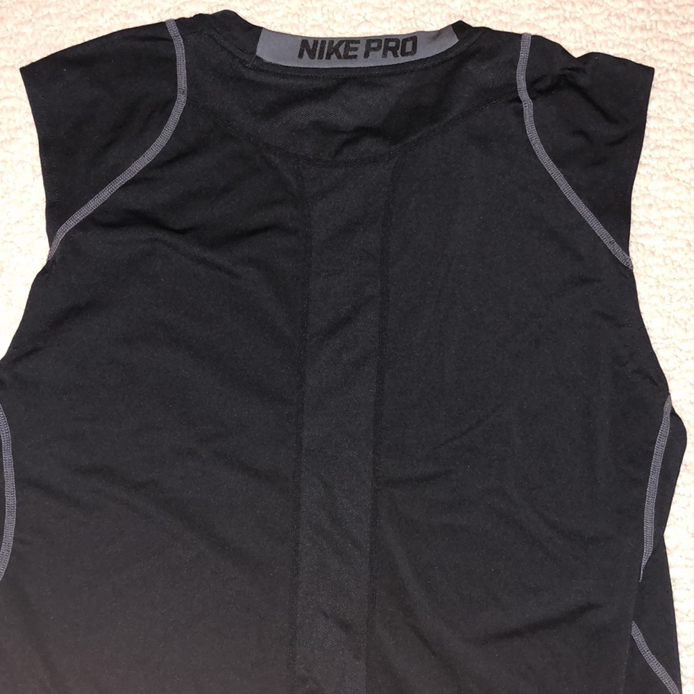Men’s Nike Fitted Sleeveless Tee